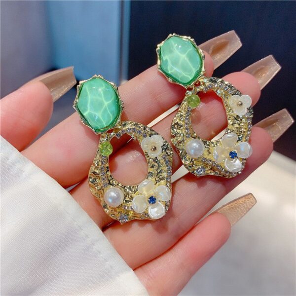 SHASHI Stone Flower Earrings For Women Floral Earrings For Women Korean Earrings Fashion Earring Light Weight Shiny Party Casual Trendy Stylish Fancy